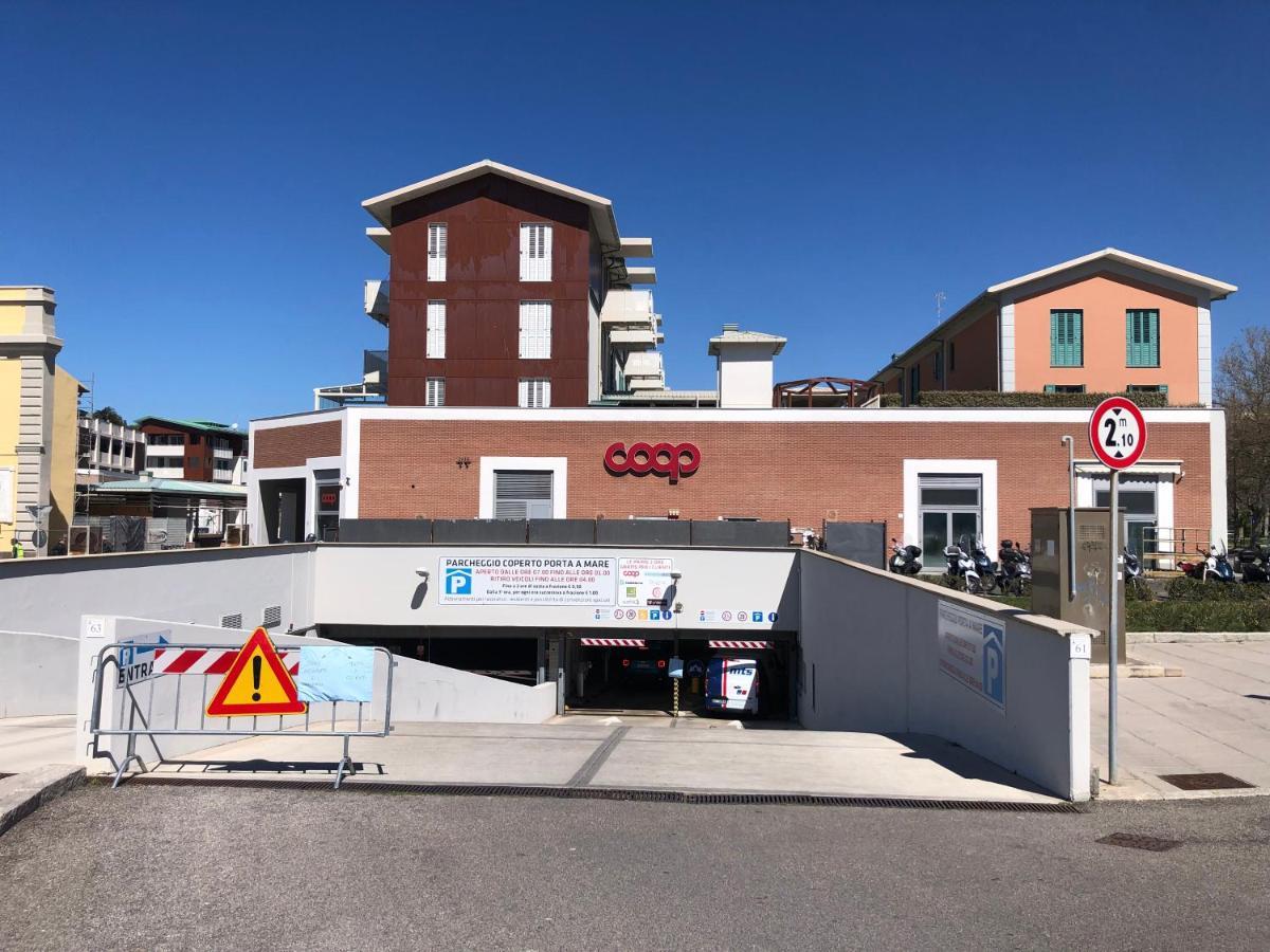 Kasia Porta Sul Mare Di Livorno Free Parking Luaran gambar
