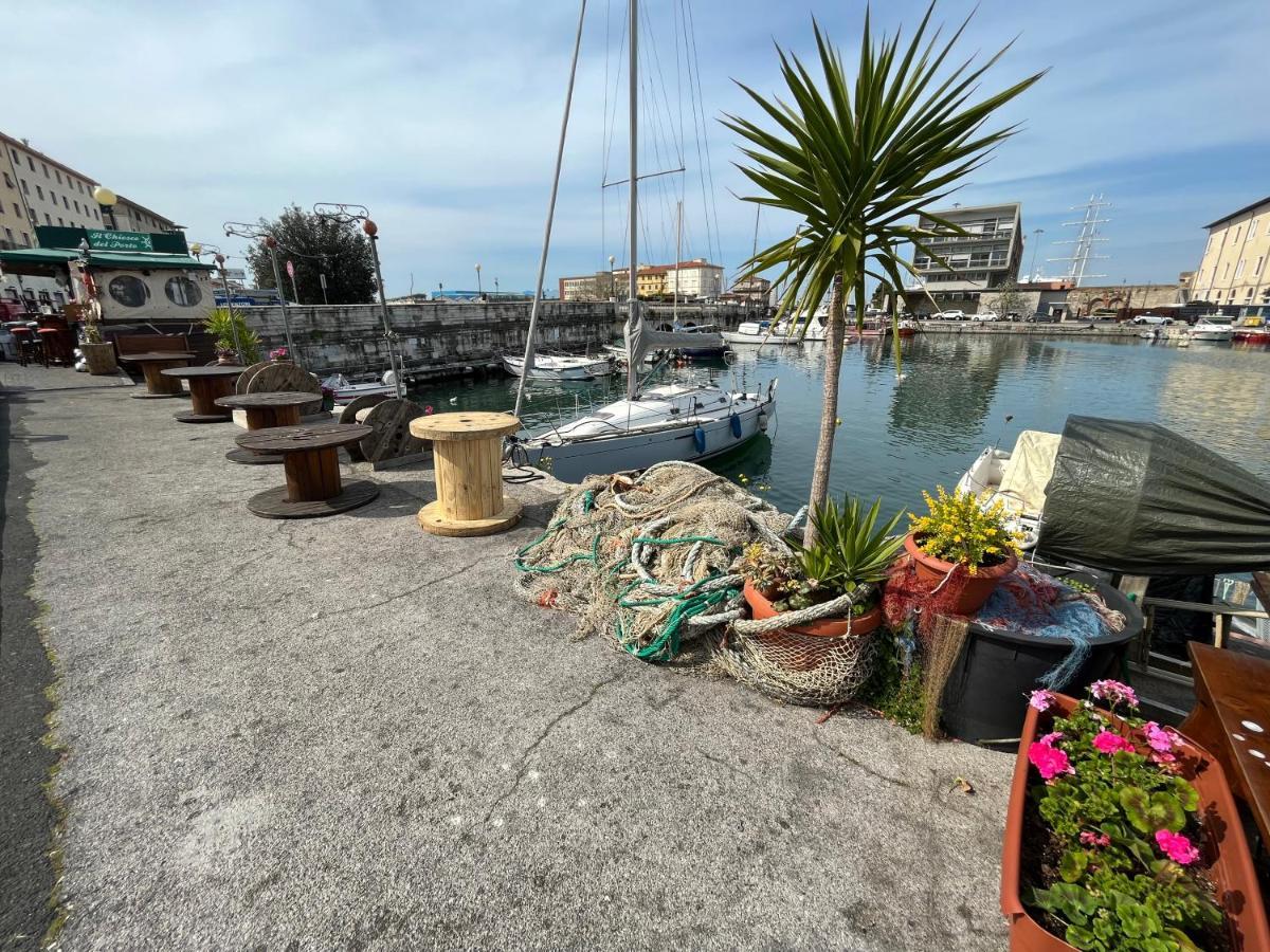 Kasia Porta Sul Mare Di Livorno Free Parking Luaran gambar