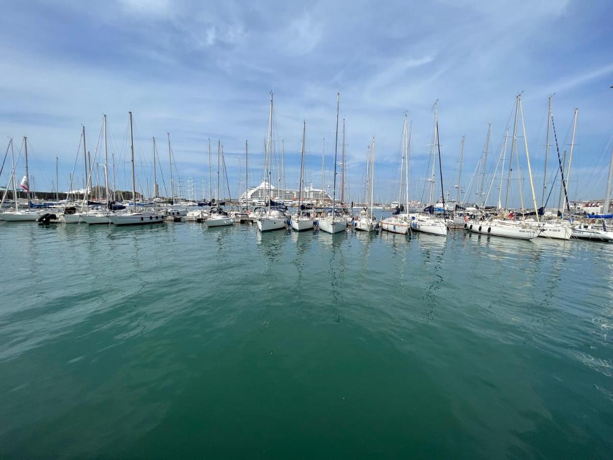 Kasia Porta Sul Mare Di Livorno Free Parking Luaran gambar