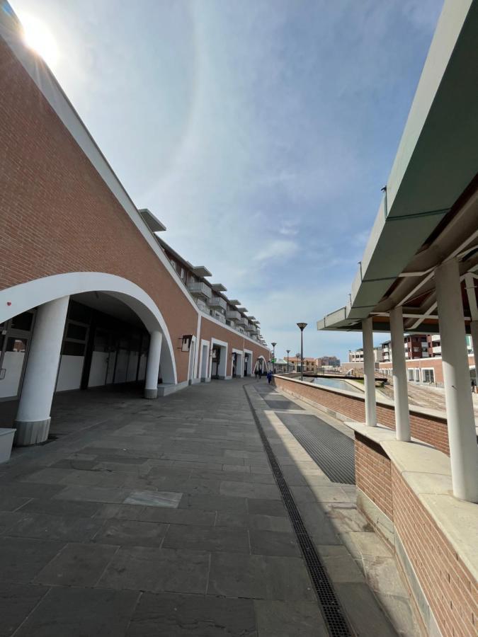 Kasia Porta Sul Mare Di Livorno Free Parking Luaran gambar