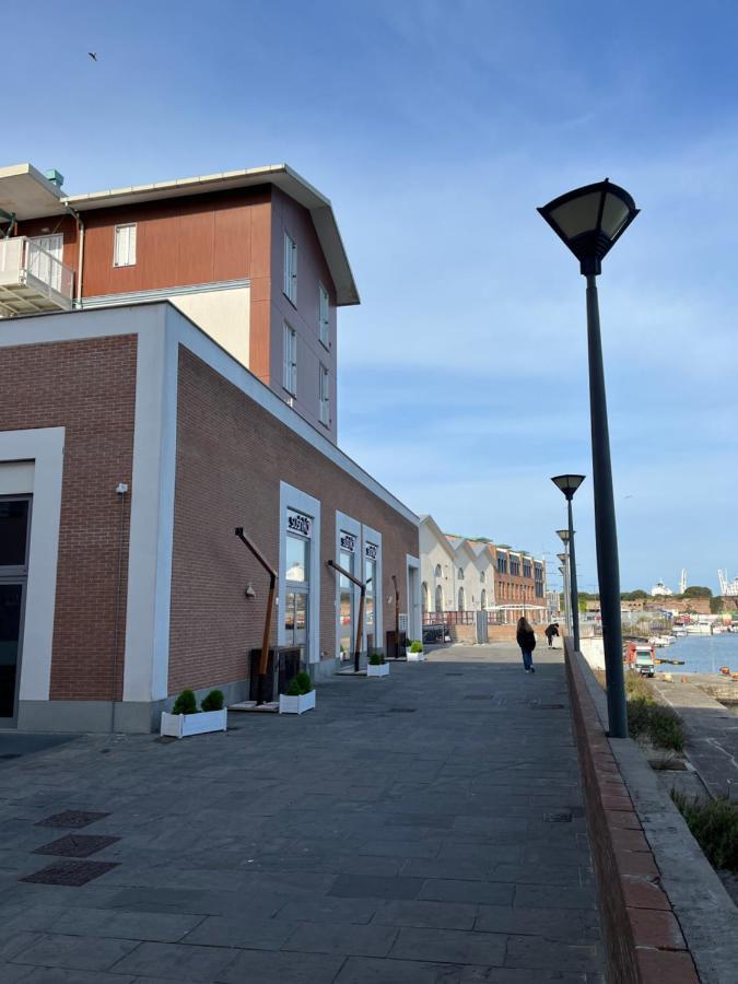 Kasia Porta Sul Mare Di Livorno Free Parking Luaran gambar